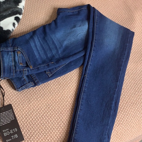 Jeans - Picture 2 of 3